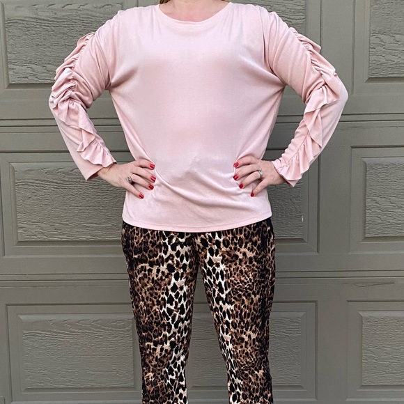 Sanctuary Ruffle-Sleeve Sweatshirt Women, size M - Picture 3 of 8